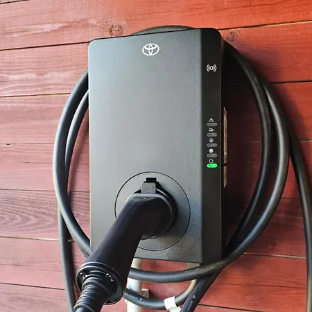 Waldhus * Иккериц